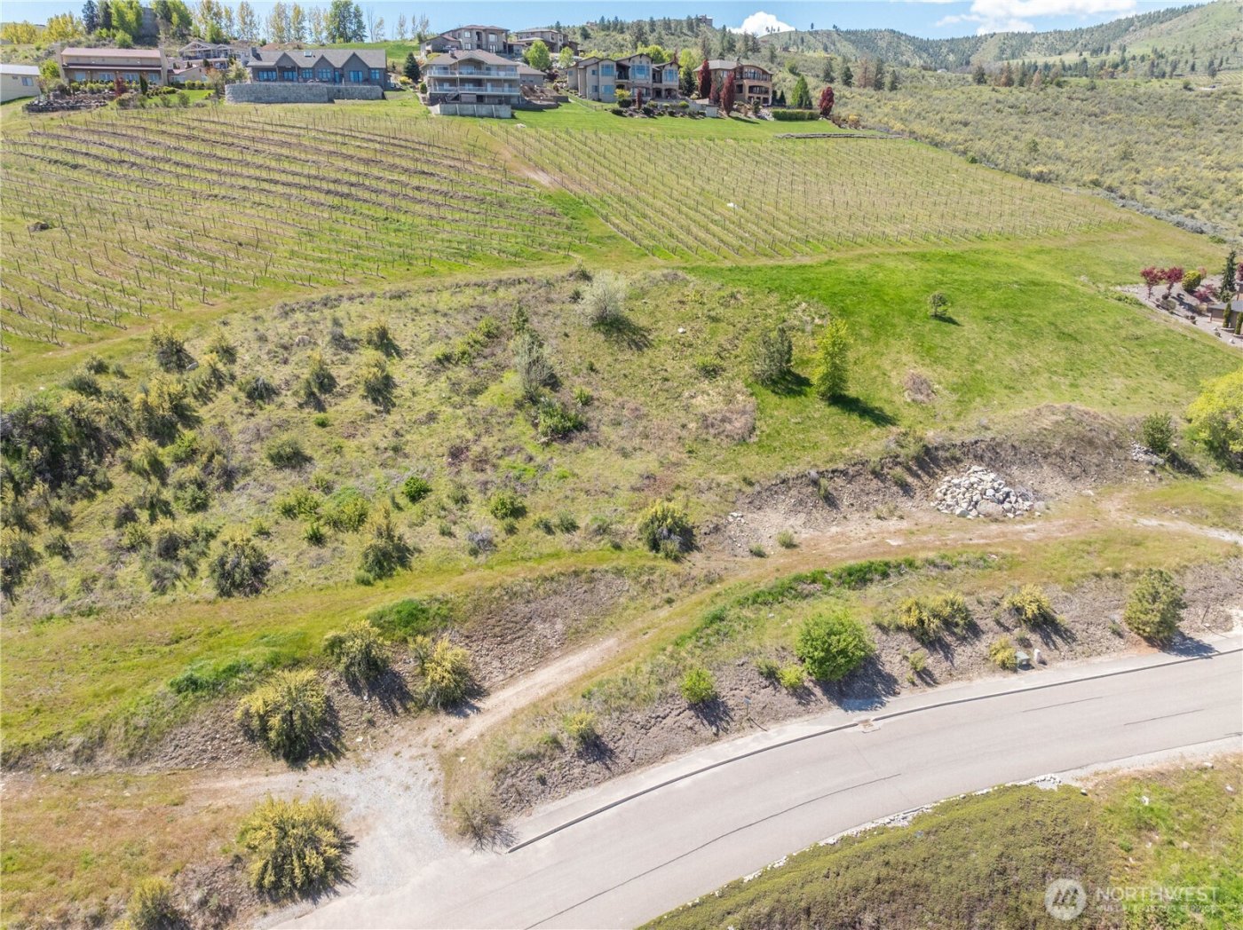 306 Clos Chevalle Road , Chelan, WA 98816