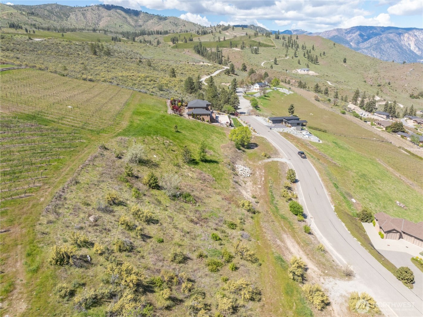 306 Clos Chevalle Road , Chelan, WA 98816