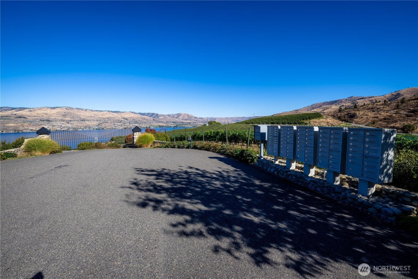 306 Clos Chevalle Road , Chelan, WA 98816