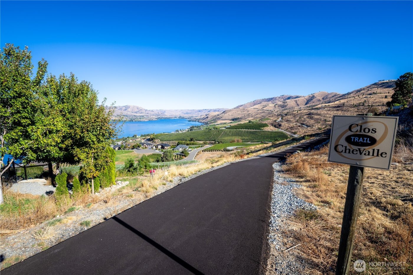 306 Clos Chevalle Road , Chelan, WA 98816
