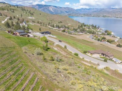 306 Clos Chevalle Road , Chelan, WA 98816 - Photo 5