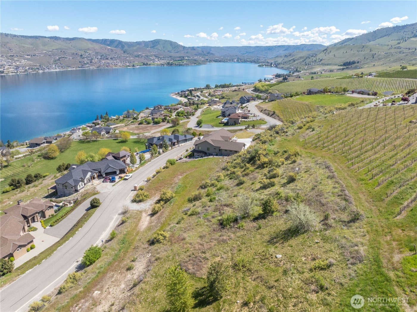 306 Clos Chevalle Road , Chelan, WA 98816