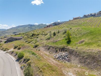 306 Clos Chevalle Road , Chelan, WA 98816 - Photo 9