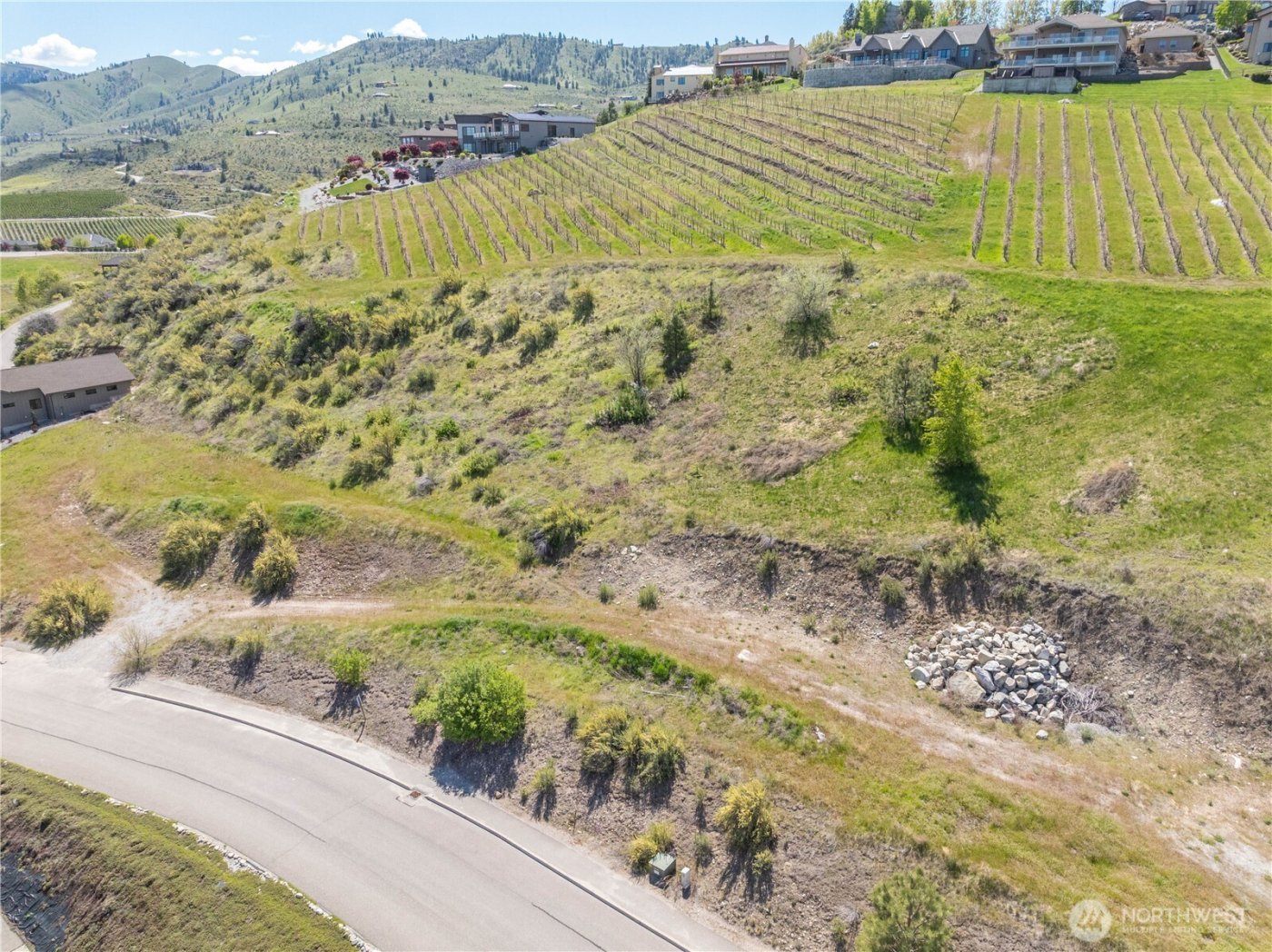 306 Clos Chevalle Road , Chelan, WA 98816