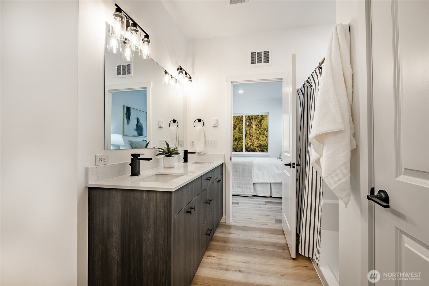 2998 Cedar View Way , Blaine, WA 98230