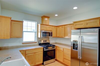 448 Garden Lane #44, Burlington, WA 98233 - Photo 8