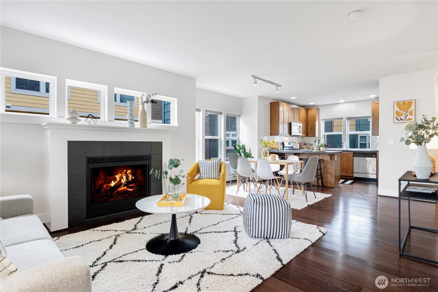 3241 SW Raymond St #1B, Seattle, WA 98126