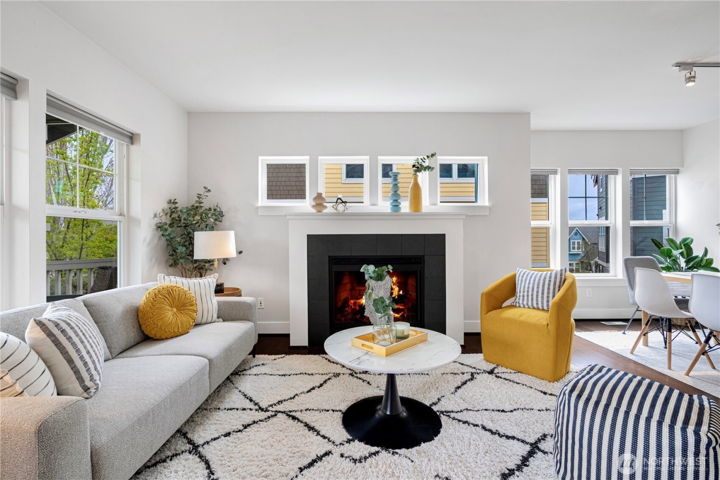 3241 SW Raymond St #1B, Seattle, WA 98126