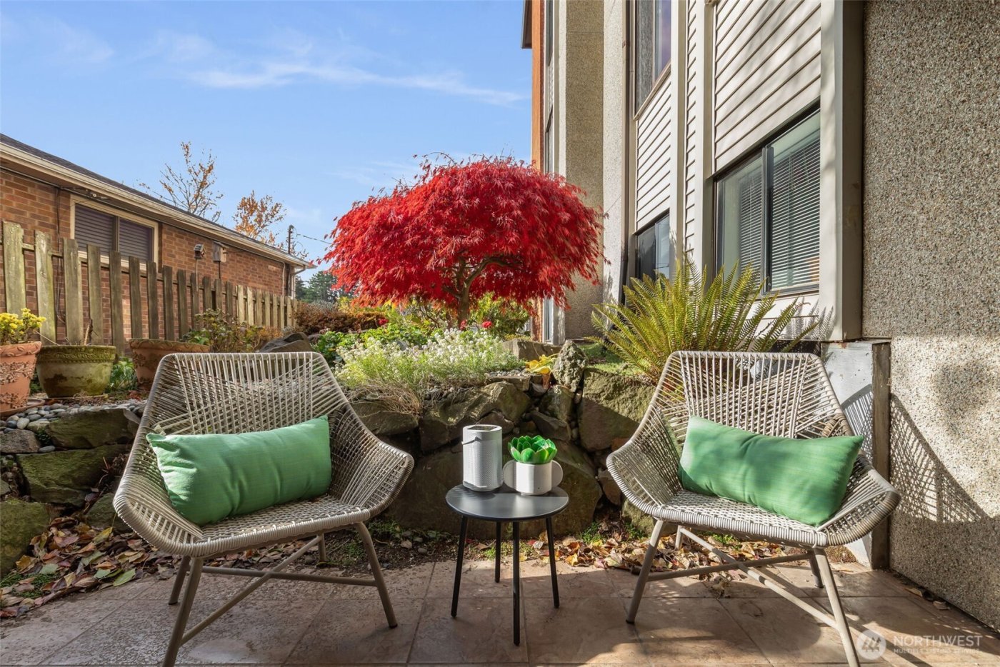 2858 32nd Avenue W #106, Seattle, WA 98119