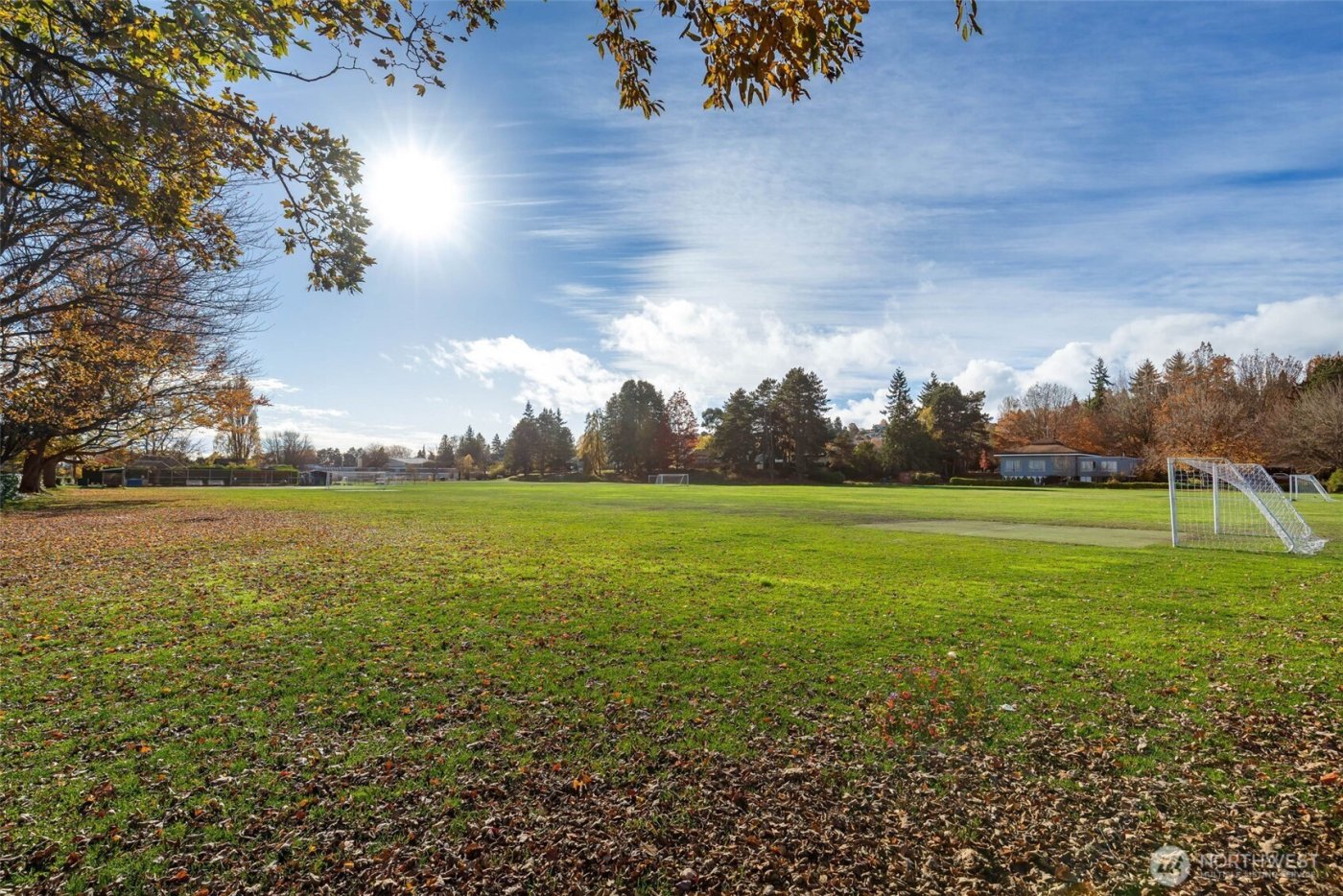 2858 32nd Avenue W #106, Seattle, WA 98119