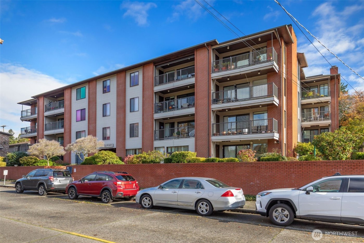 2858 32nd Avenue W #106, Seattle, WA 98119