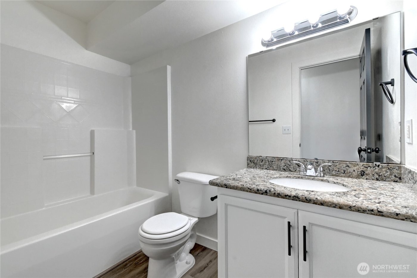 8823 18th Avenue E, Tacoma, WA 98445