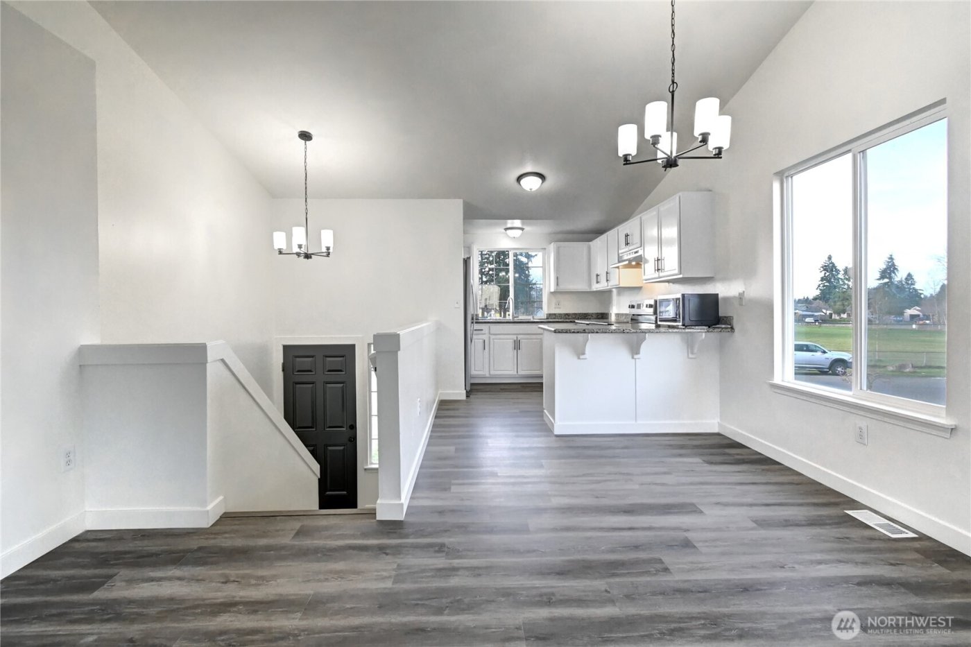 8823 18th Avenue E, Tacoma, WA 98445