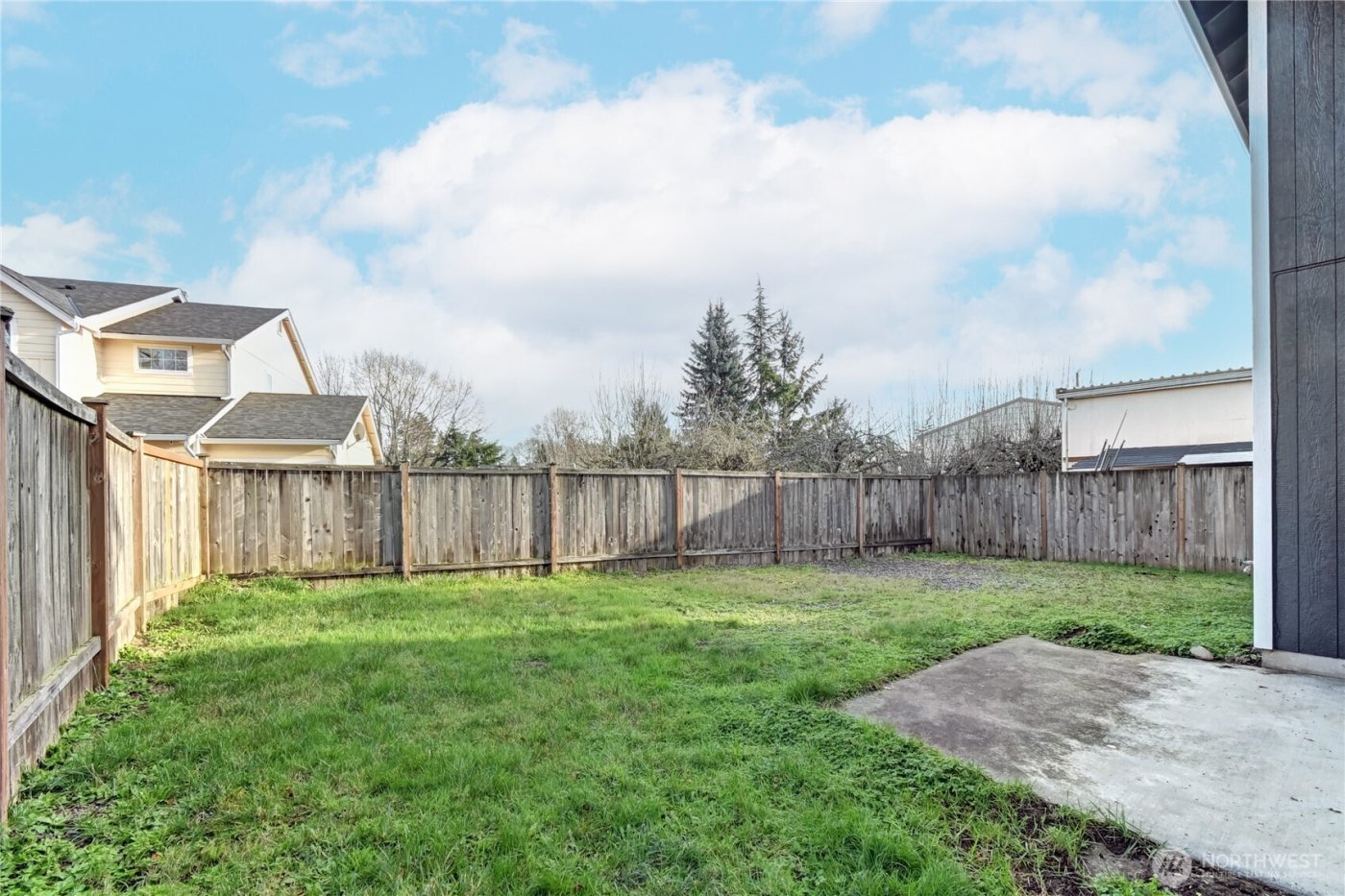 8823 18th Avenue E, Tacoma, WA 98445