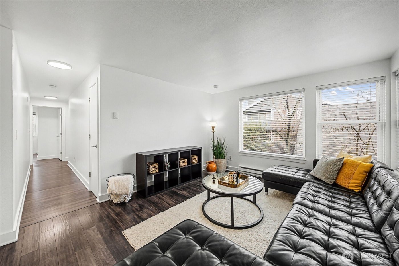 4111 Whitman Avenue N #402, Seattle, WA 98103