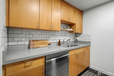 4111 Whitman Avenue N #402, Seattle, WA 98103 - Photo 5