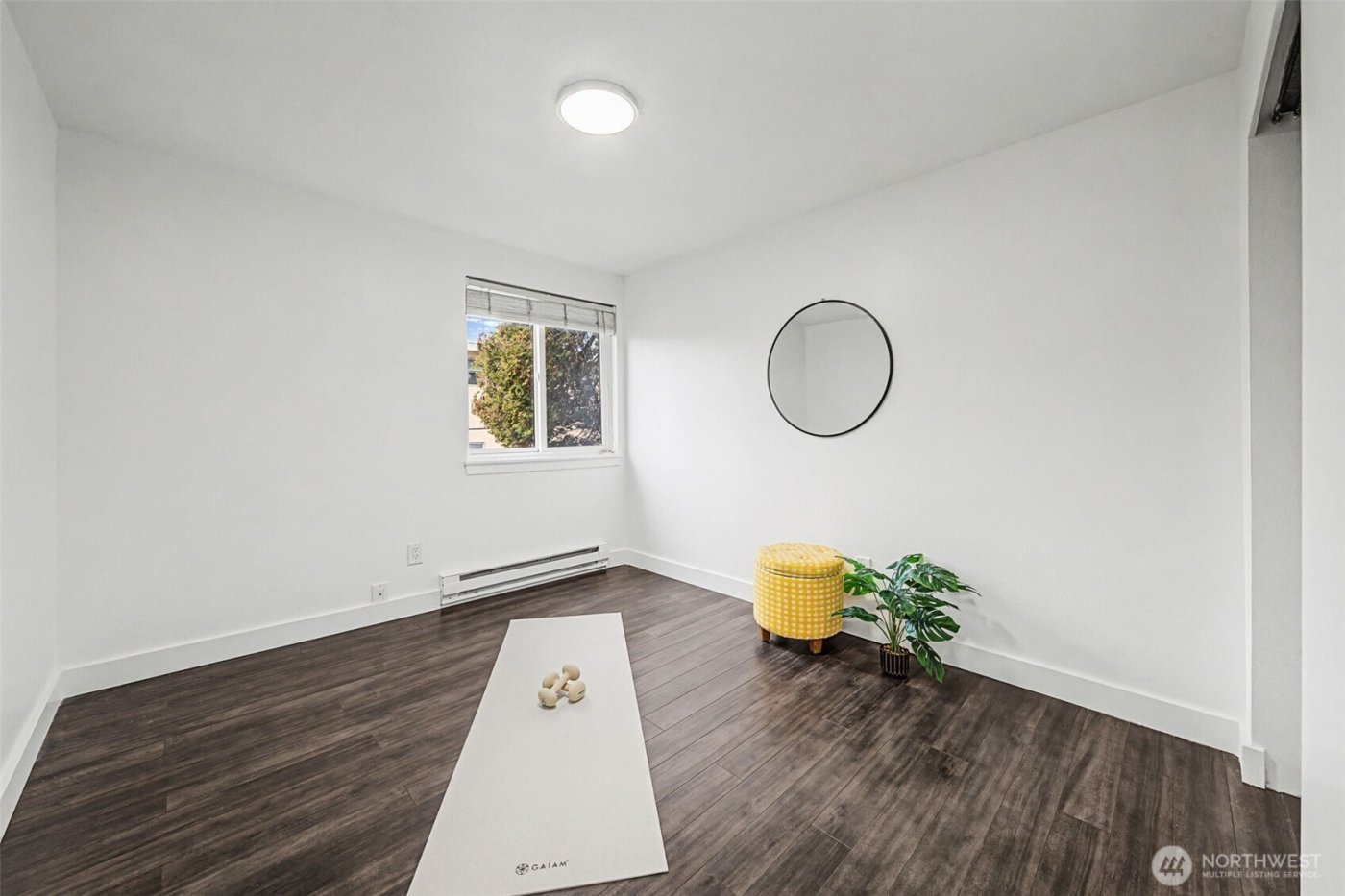 4111 Whitman Avenue N #402, Seattle, WA 98103