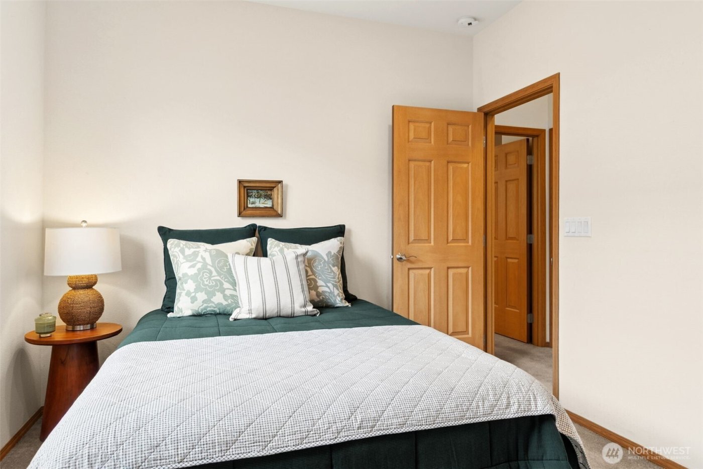 8232 Bainbridge Loop NE, Lacey, WA 98516