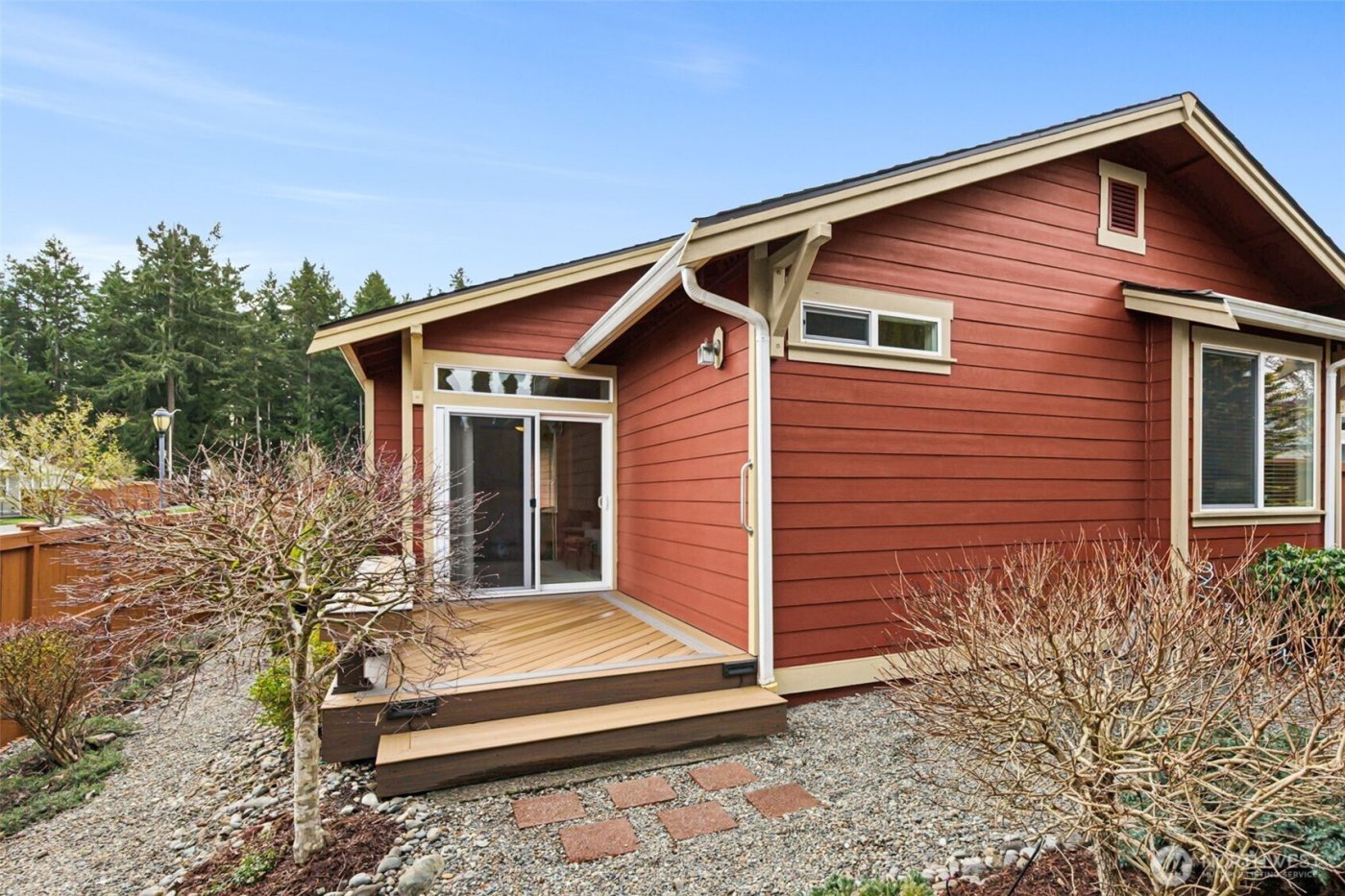 8232 Bainbridge Loop NE, Lacey, WA 98516