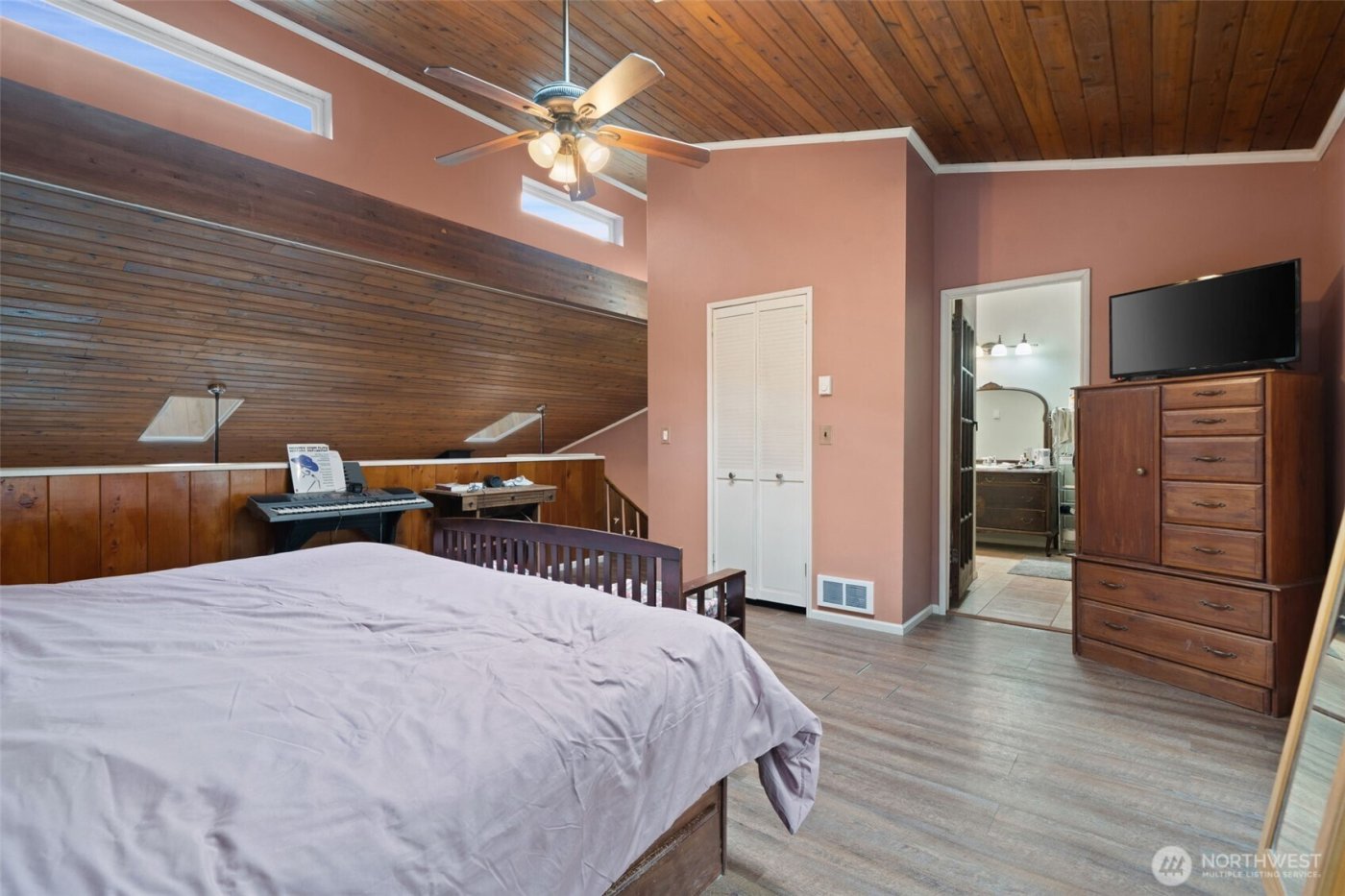 30 E Lakeway Drive , Shelton, WA 98584