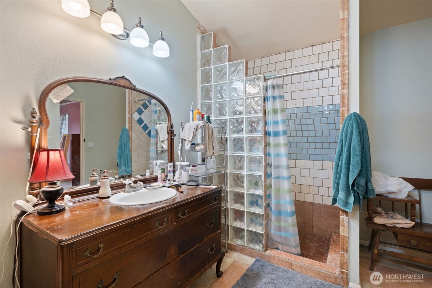 30 E Lakeway Drive , Shelton, WA 98584