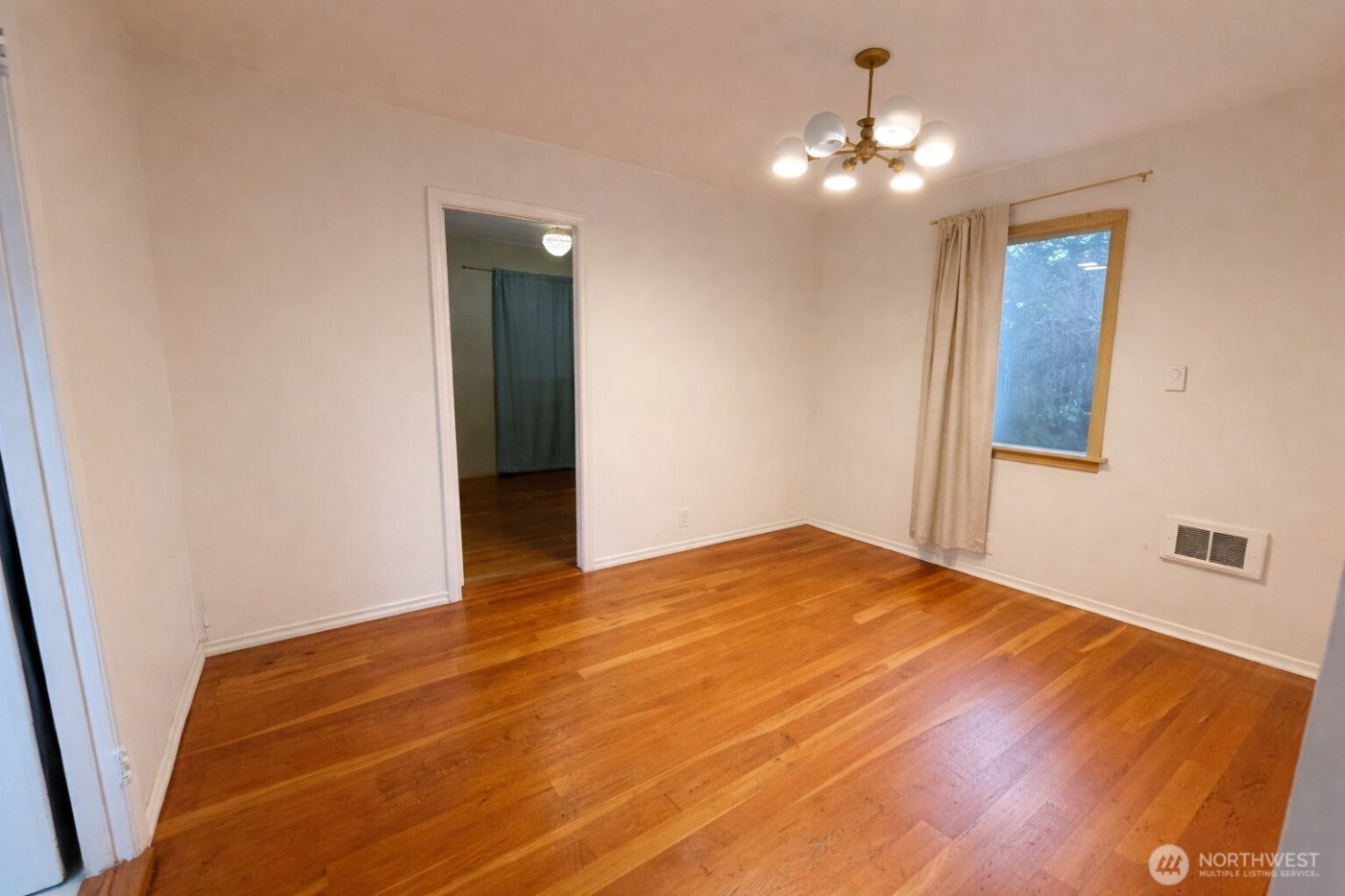 743 N 86th Street , Seattle, WA 98103