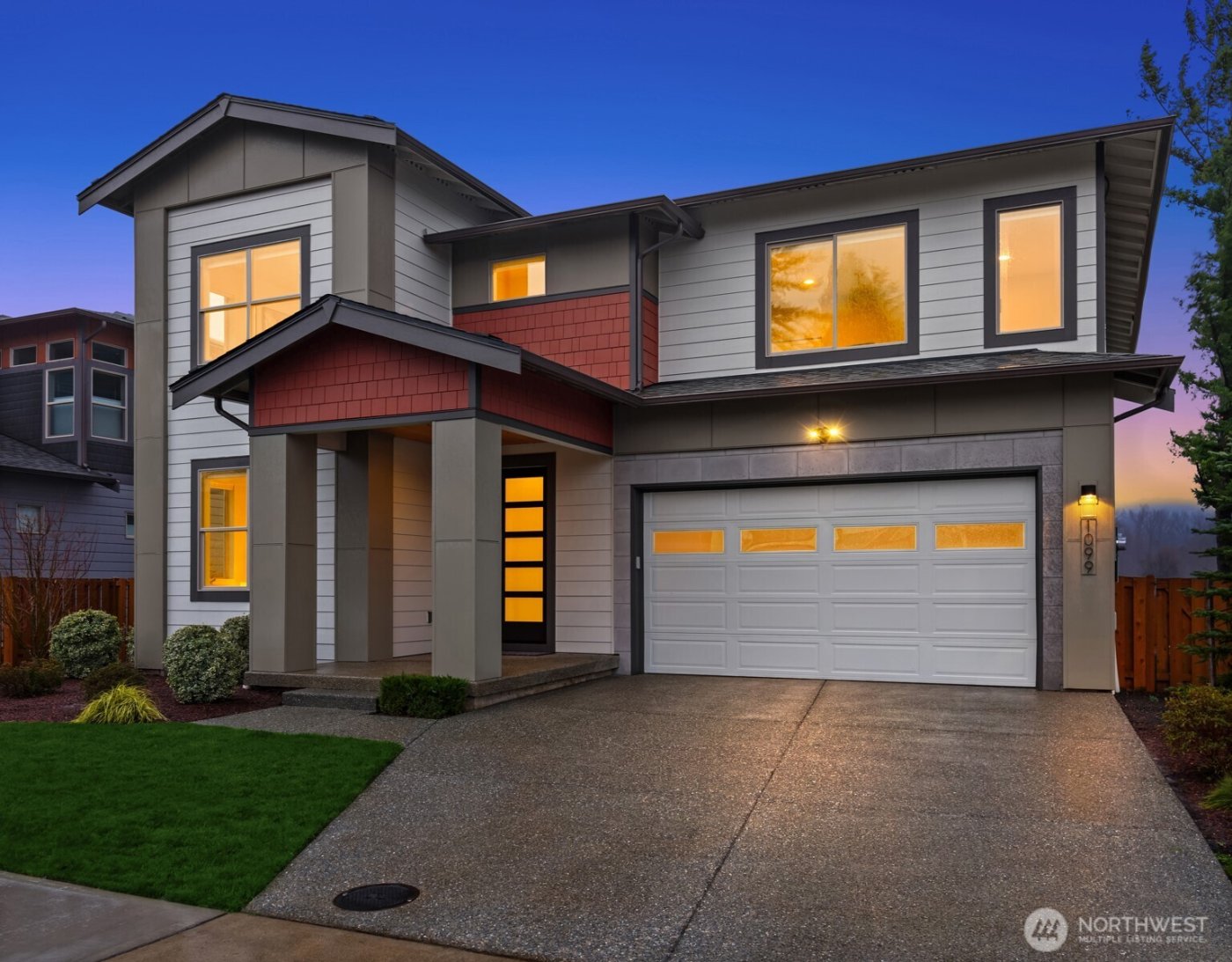 1099 SE 14th Place , North Bend, WA 98045