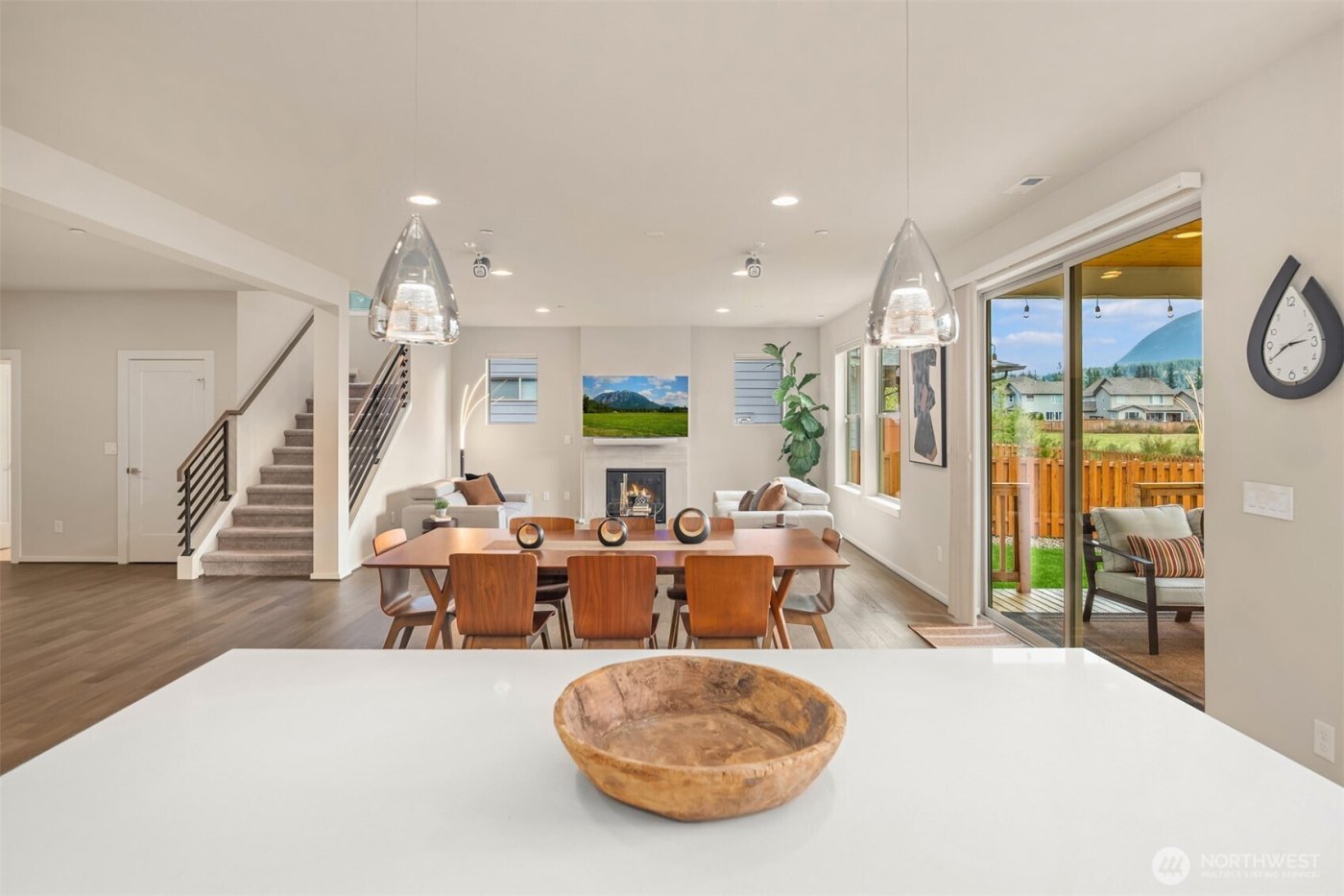 1099 SE 14th Place , North Bend, WA 98045