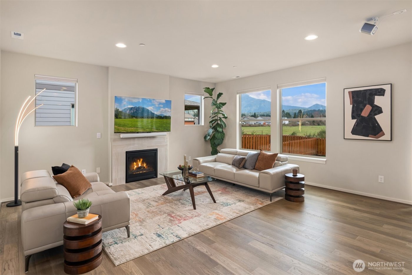 1099 SE 14th Place , North Bend, WA 98045