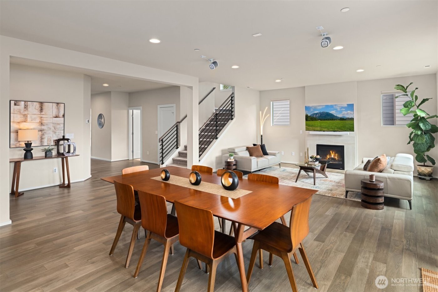 1099 SE 14th Place , North Bend, WA 98045