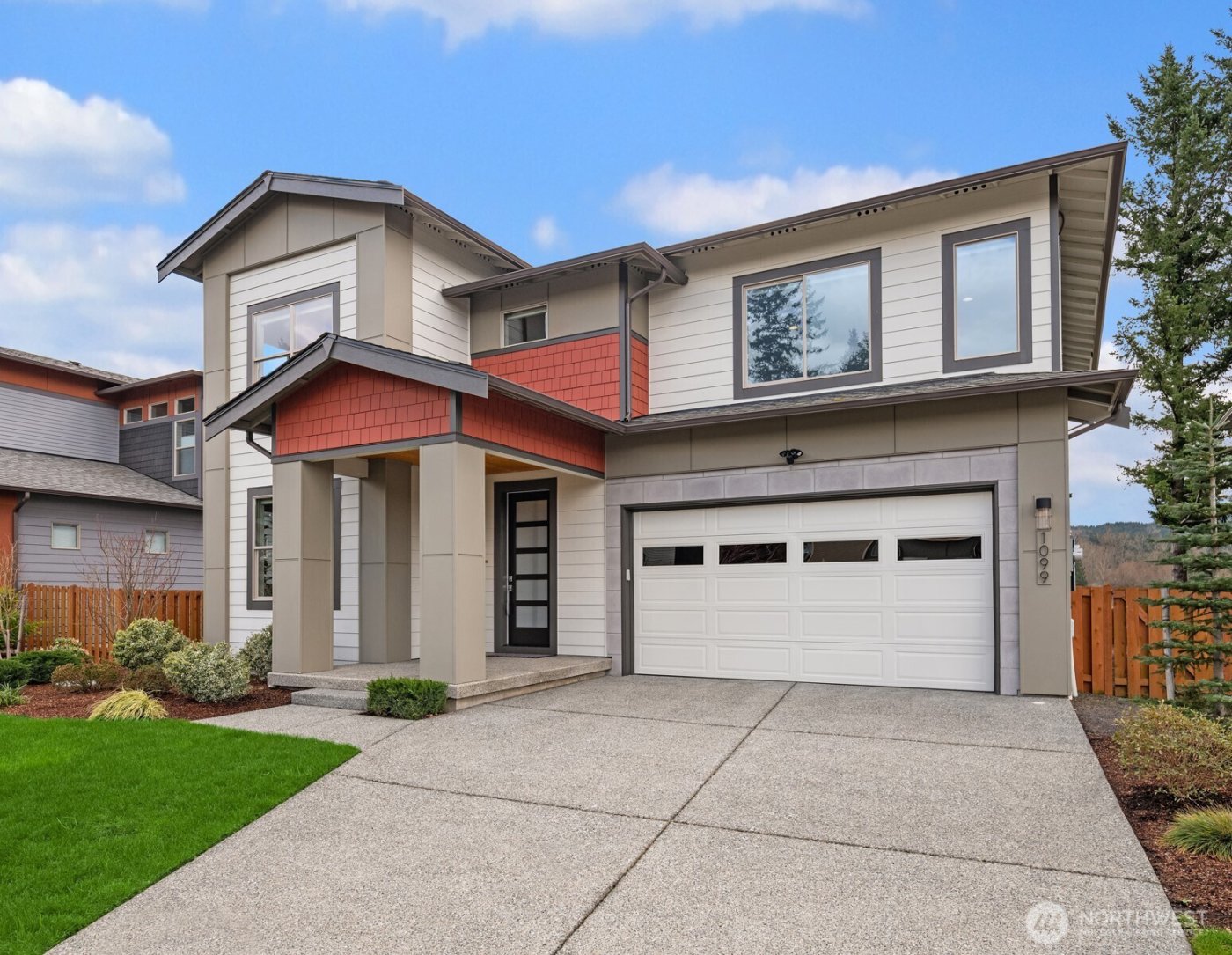 1099 SE 14th Place , North Bend, WA 98045