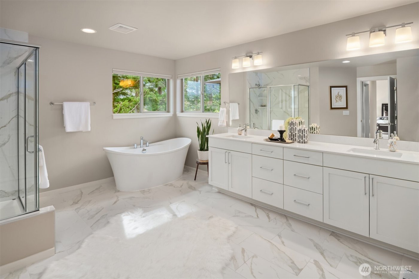 1099 SE 14th Place , North Bend, WA 98045