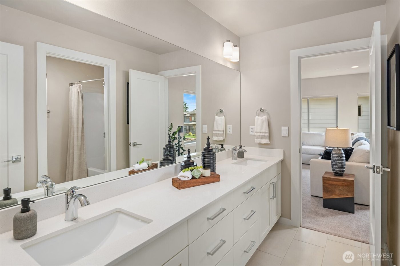 1099 SE 14th Place , North Bend, WA 98045