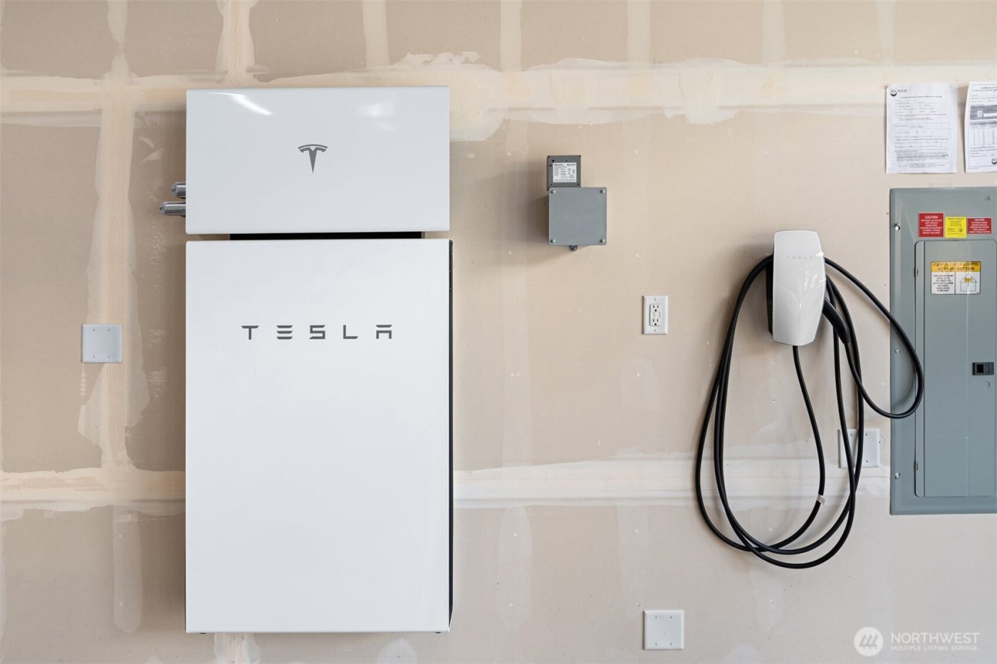 1099 SE 14th Place , North Bend, WA 98045