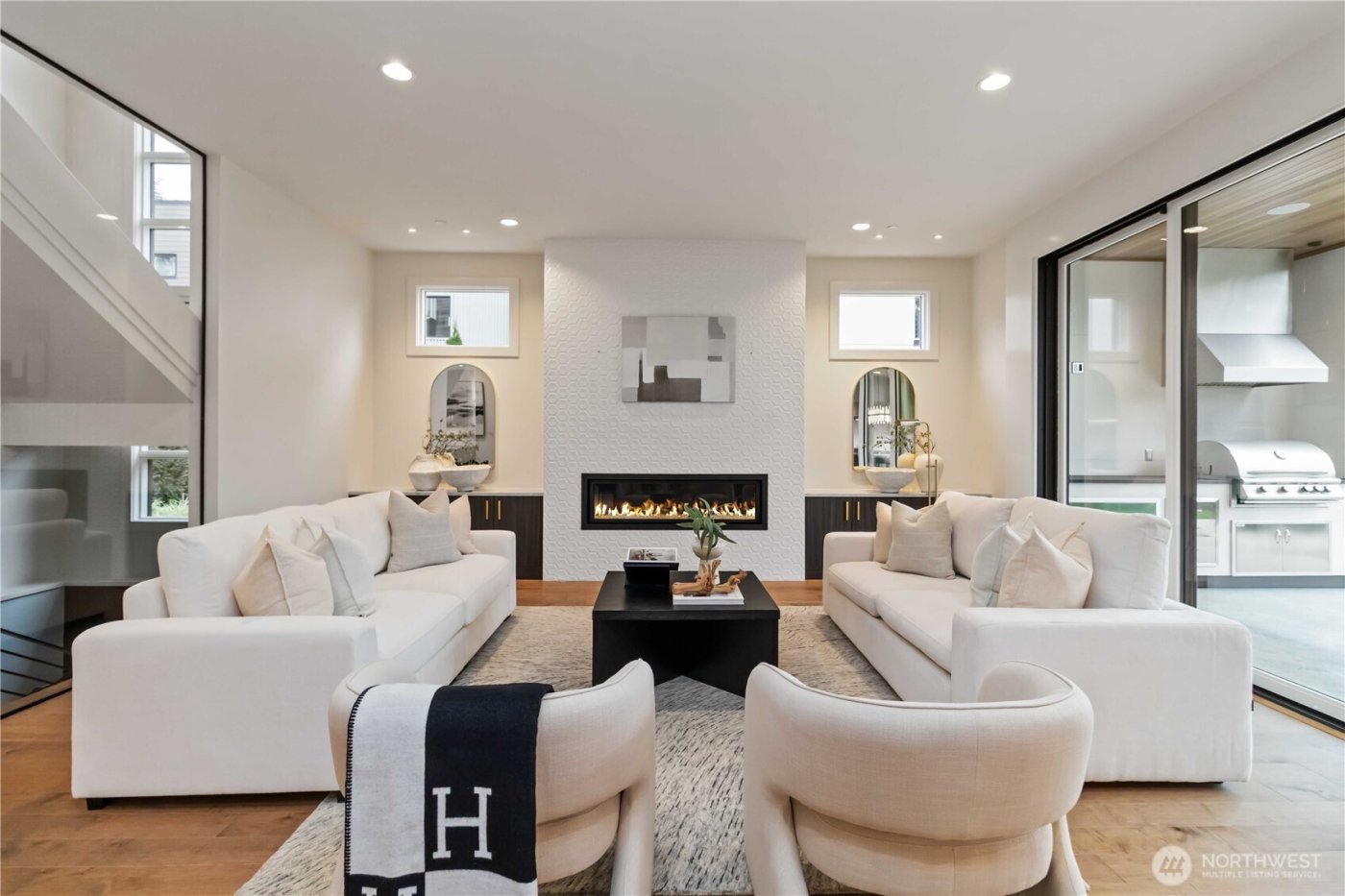 2627 78th Avenue NE, Medina, WA 98039