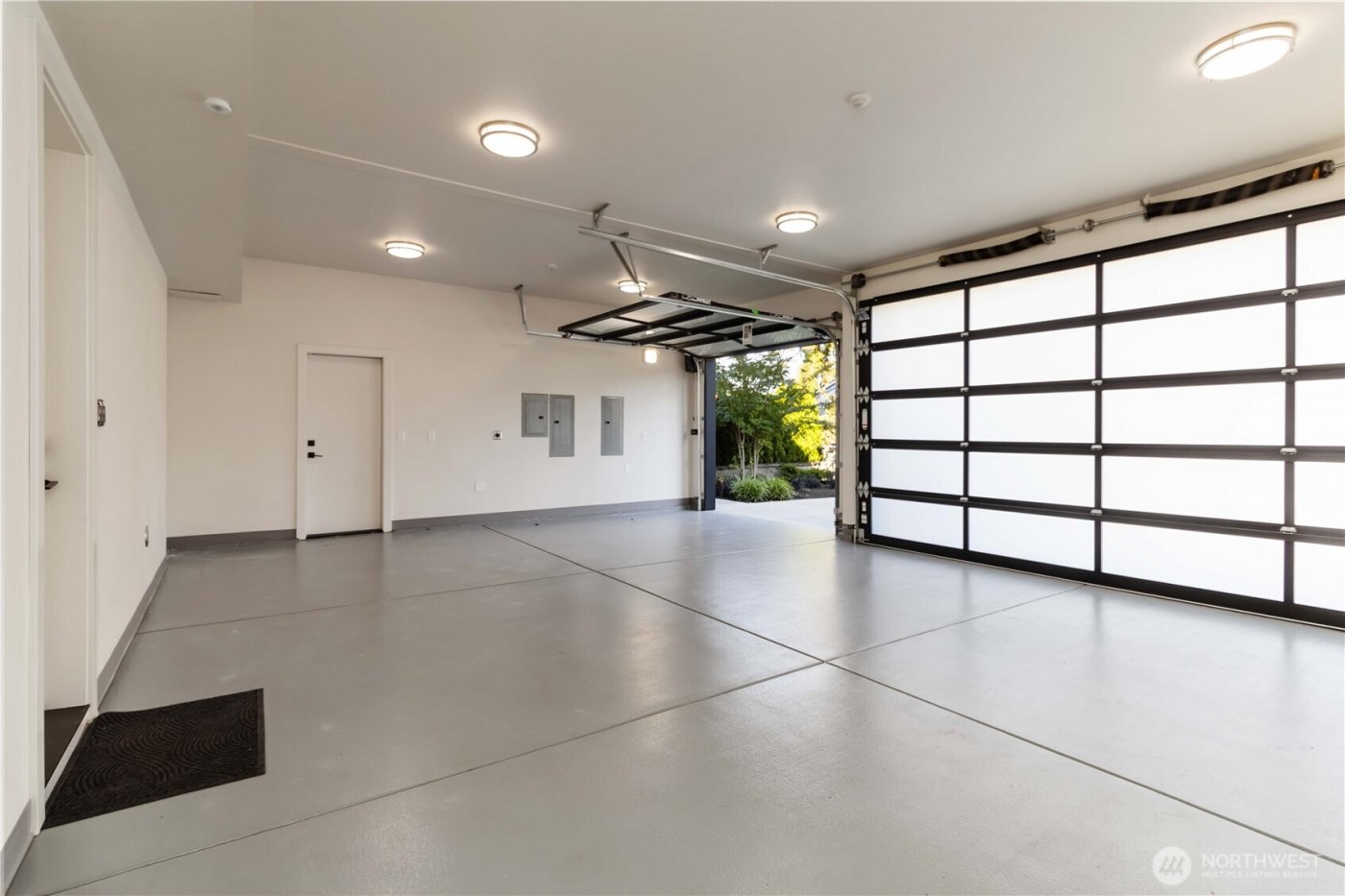 2627 78th Avenue NE, Medina, WA 98039