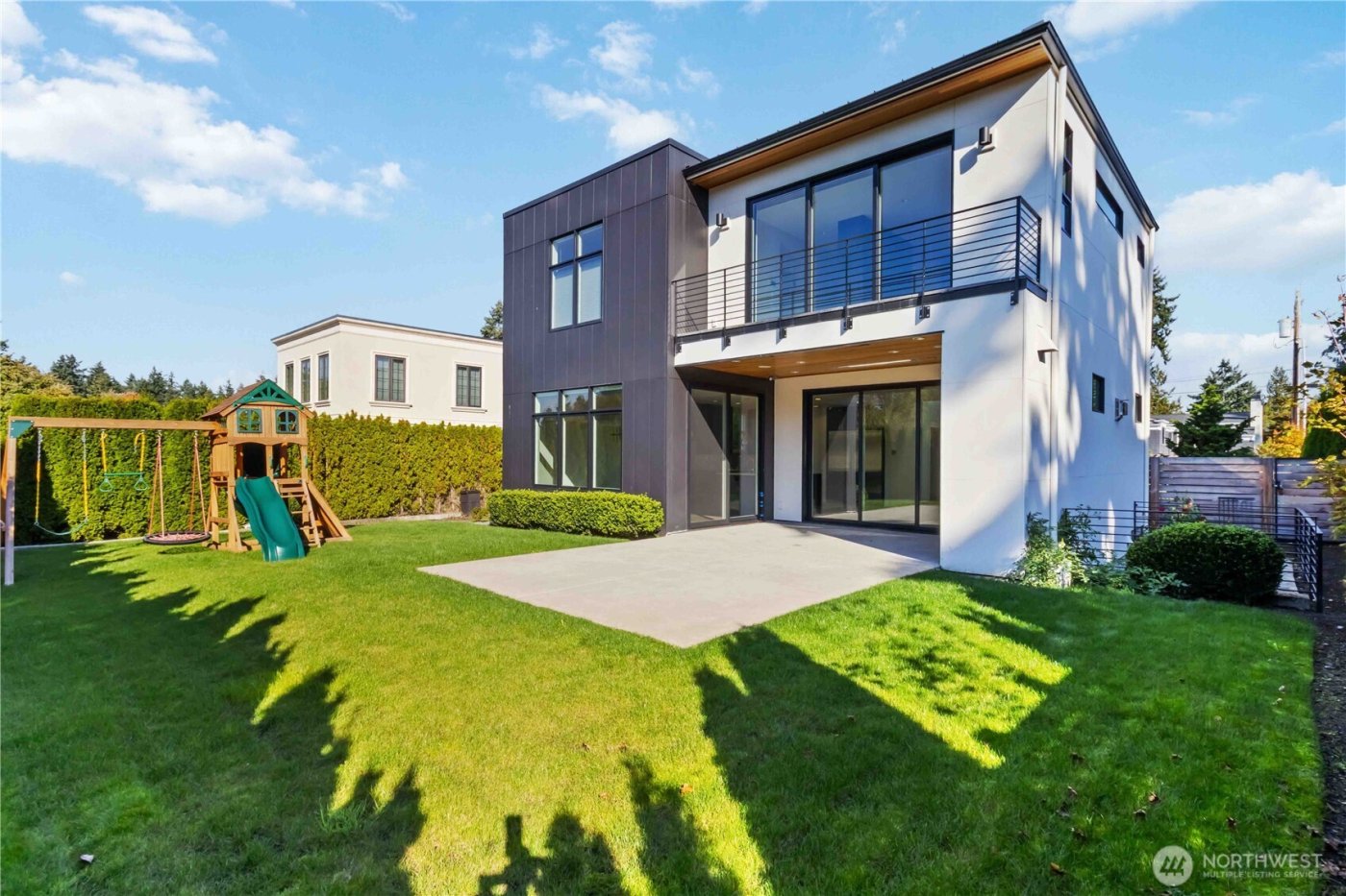 2627 78th Avenue NE, Medina, WA 98039