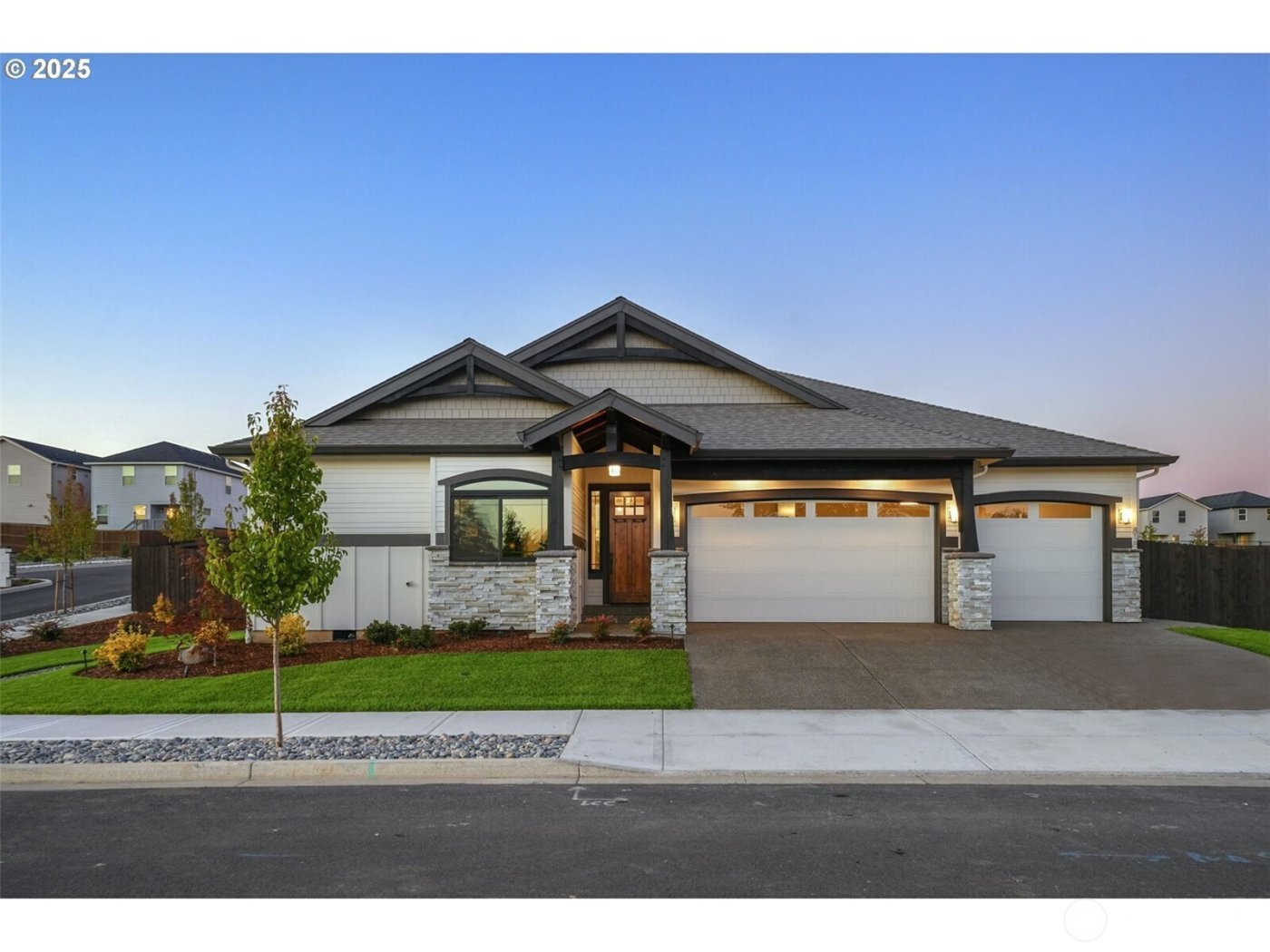 818 NW 173RD Circle , Ridgefield, WA 98642