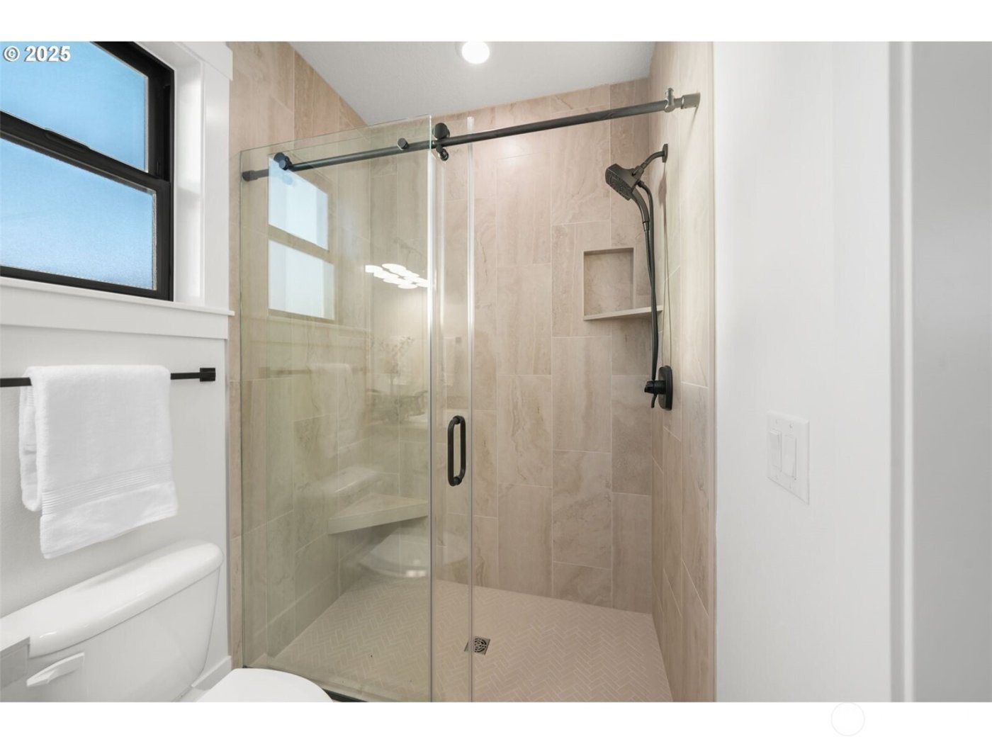 818 NW 173RD Circle , Ridgefield, WA 98642