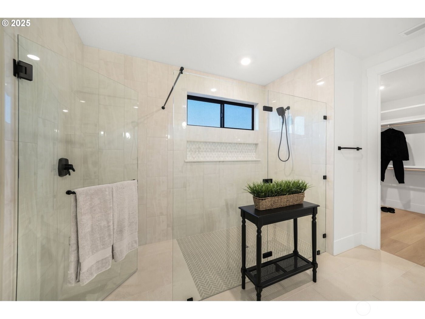 818 NW 173RD Circle , Ridgefield, WA 98642