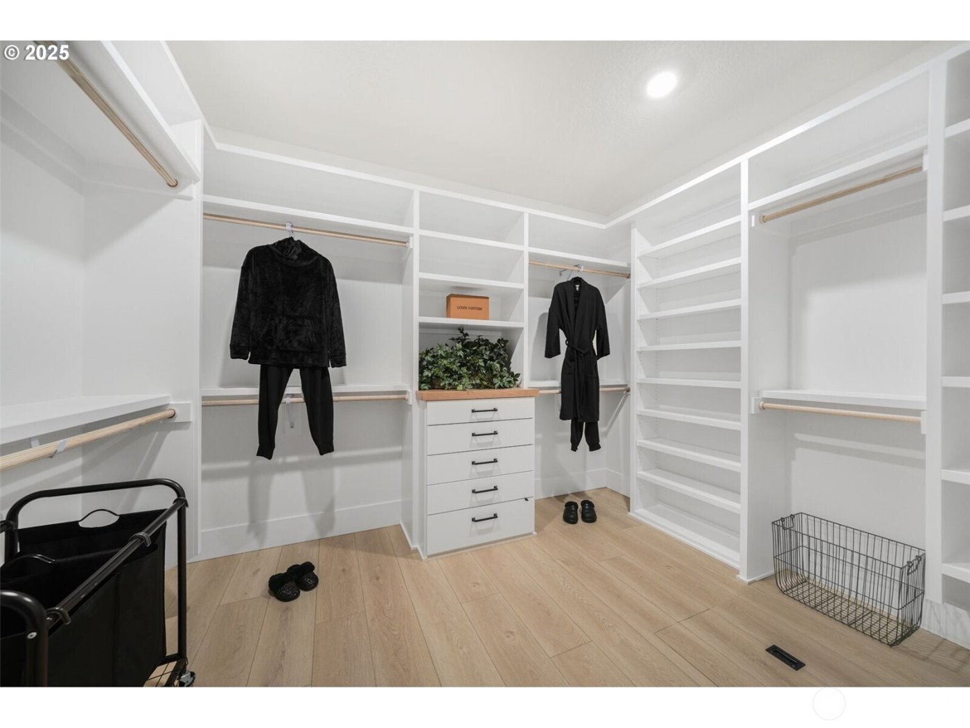 818 NW 173RD Circle , Ridgefield, WA 98642