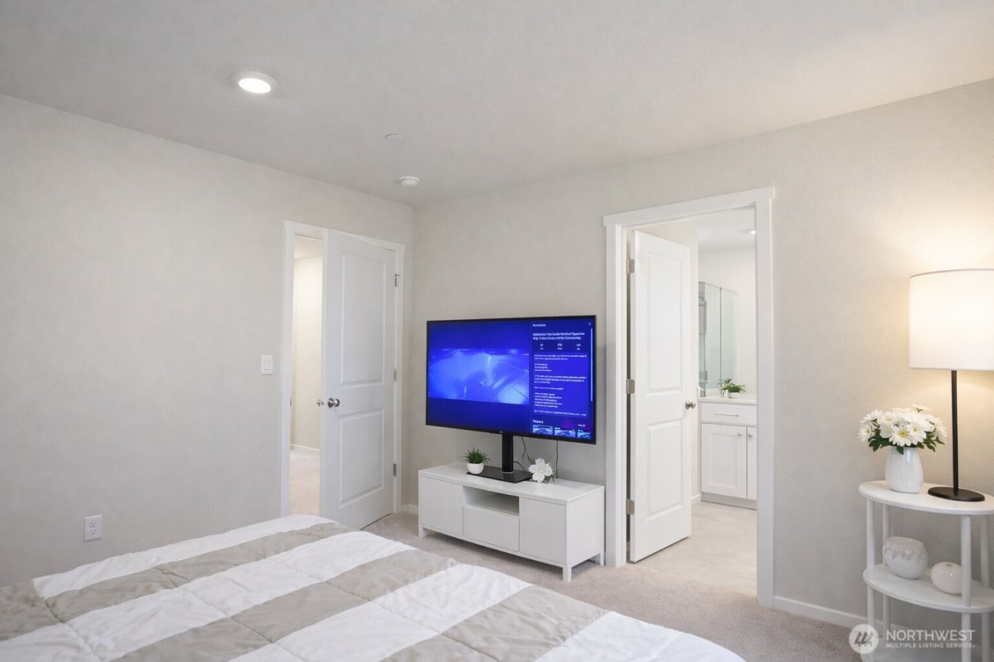 10623 SE 265th Place , Kent, WA 98030