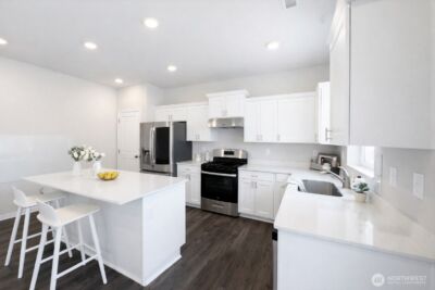 10623 SE 265th Place , Kent, WA 98030 - Photo 4
