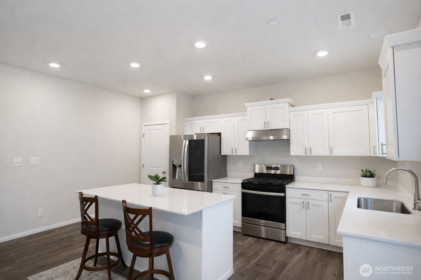 10623 SE 265th Place , Kent, WA 98030