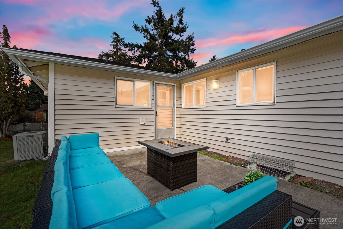 9216 Madrone Circle W, University Place, WA 98467