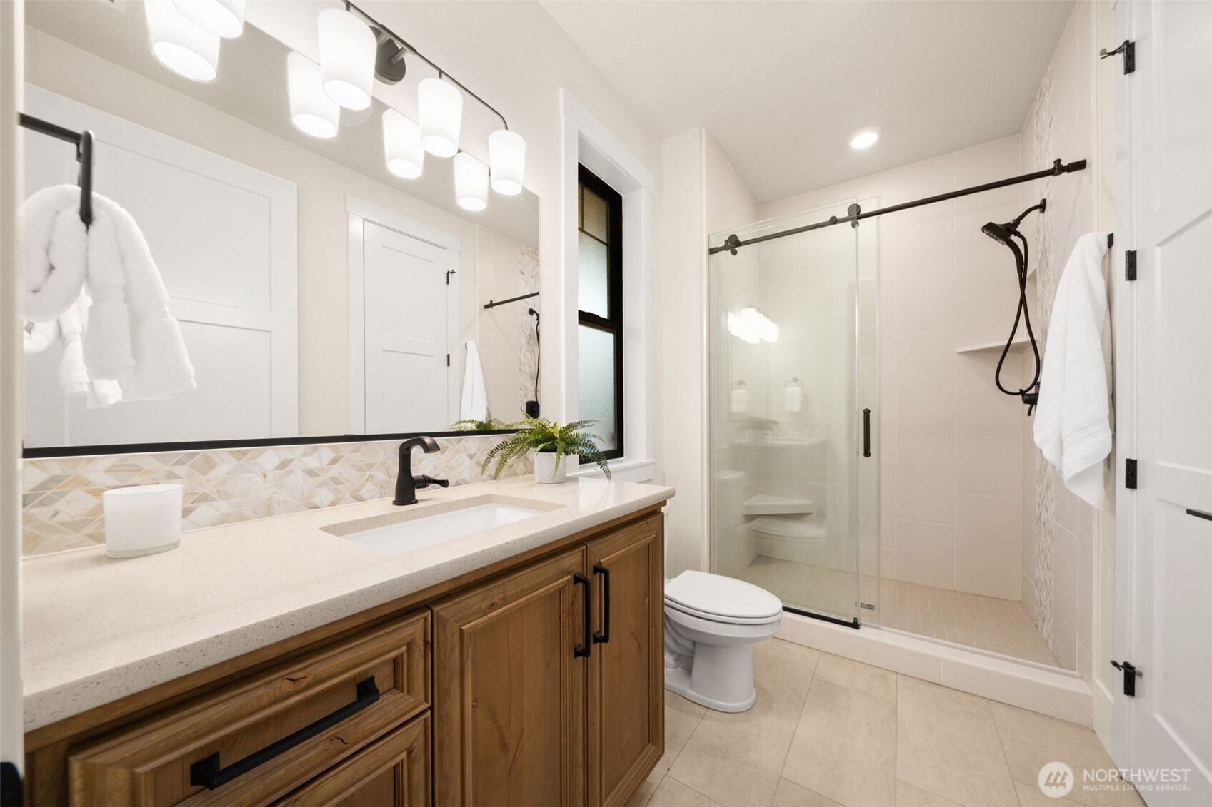 17104 NW 7TH Avenue , Ridgefield, WA 98642