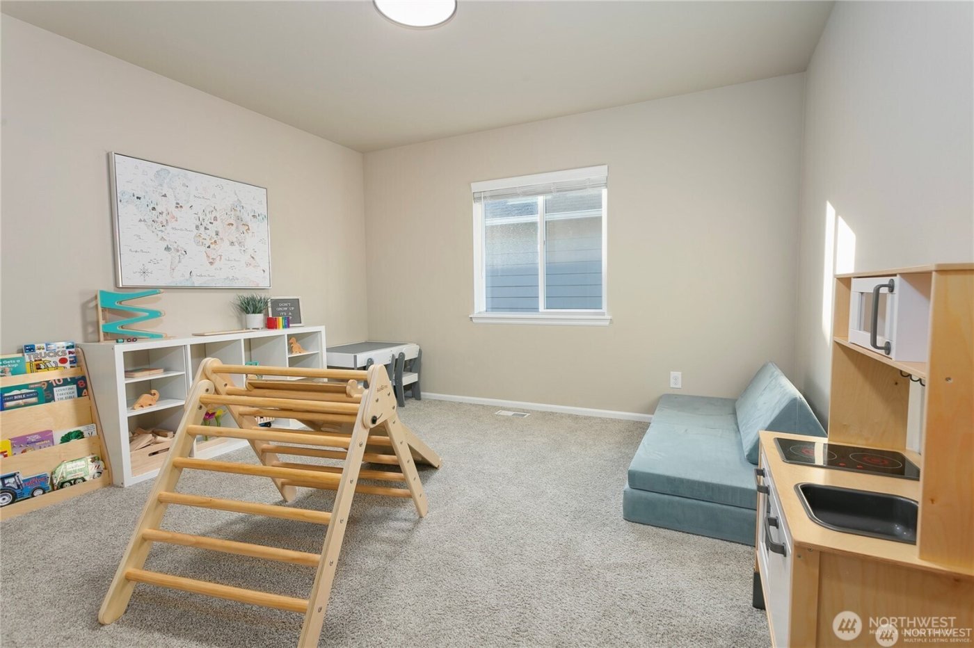 33094 Crystal Avenue SE, Black Diamond, WA 98010