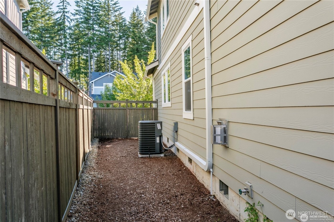 33094 Crystal Avenue SE, Black Diamond, WA 98010