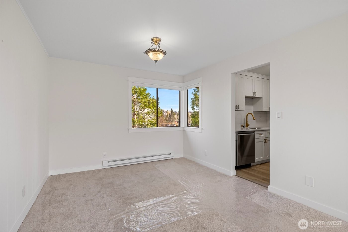 310 S 11th Street #204, Mount Vernon, WA 98274