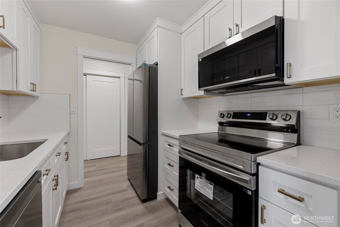 310 S 11th Street #204, Mount Vernon, WA 98274